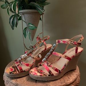 New Kelly & Katie Multicolored Rachel Wedge Sandal